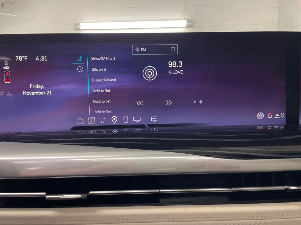 Used 2025 Cadillac Escalade Sport w/ Touring Package image 26