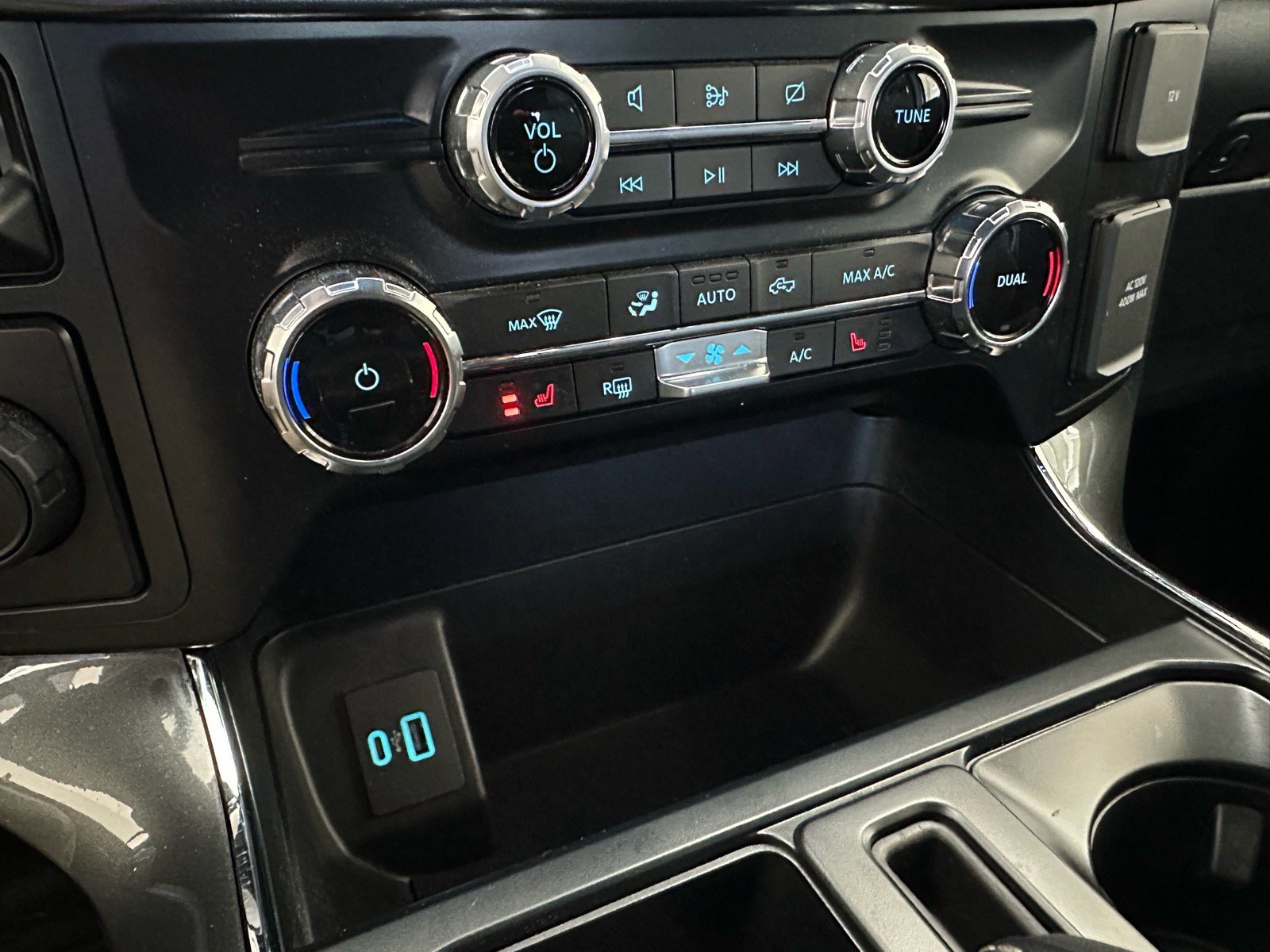 Certified 2023 Ford F150 XLT w/ Equipment Group 302A High image 37