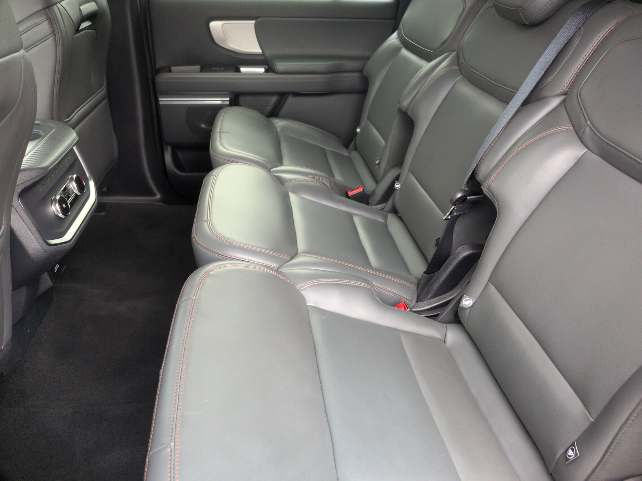 Certified 2025 Ford Expedition Max Active RWD image 31