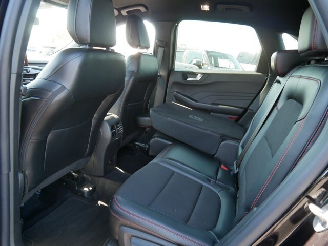 Certified 2025 Ford Escape ST-Line AWD/4WD image 12