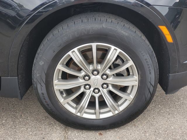 Used 2017 Cadillac XT5 Luxury w/ Driver Awareness Package FWD image 32