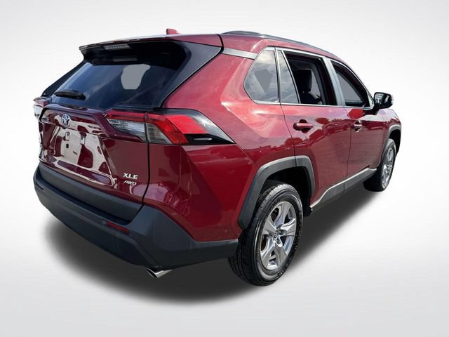 Used 2025 Toyota RAV4 XLE AWD/4WD image 8