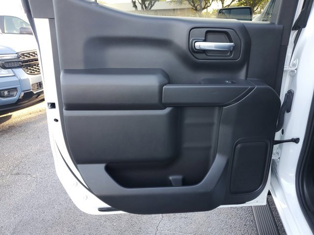 Used 2023 Chevrolet Silverado 1500 Custom image 11