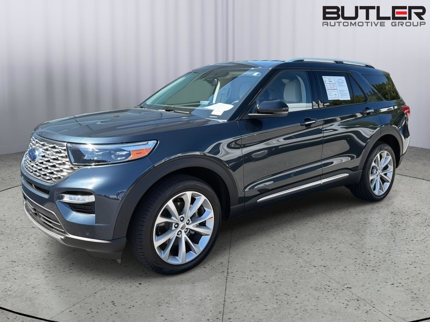 Certified 2023 Ford Explorer Platinum w/ Technology Package AWD/4WD image 2