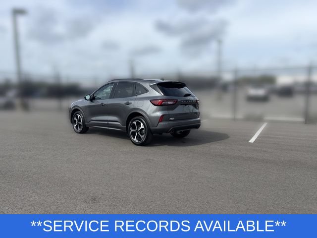 Certified 2023 Ford Escape ST-Line Select w/ Tech Pack #2 AWD/4WD image 3