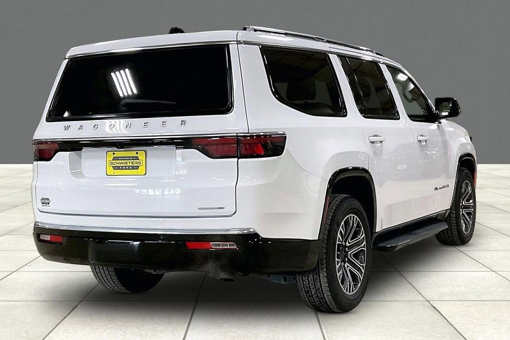 Used 2024 Jeep Wagoneer Series II w/ Flexible Seating Group image 4