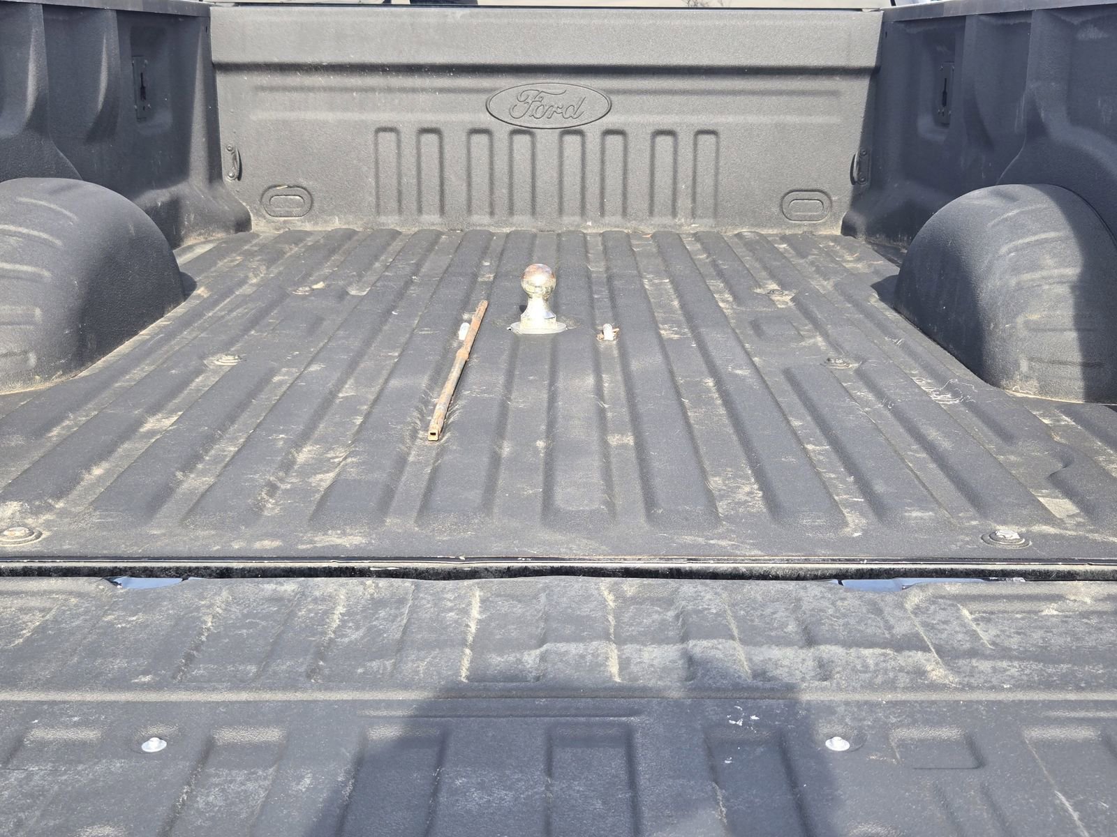 Certified 2023 Ford F350 Lariat w/ Chrome Package image 32