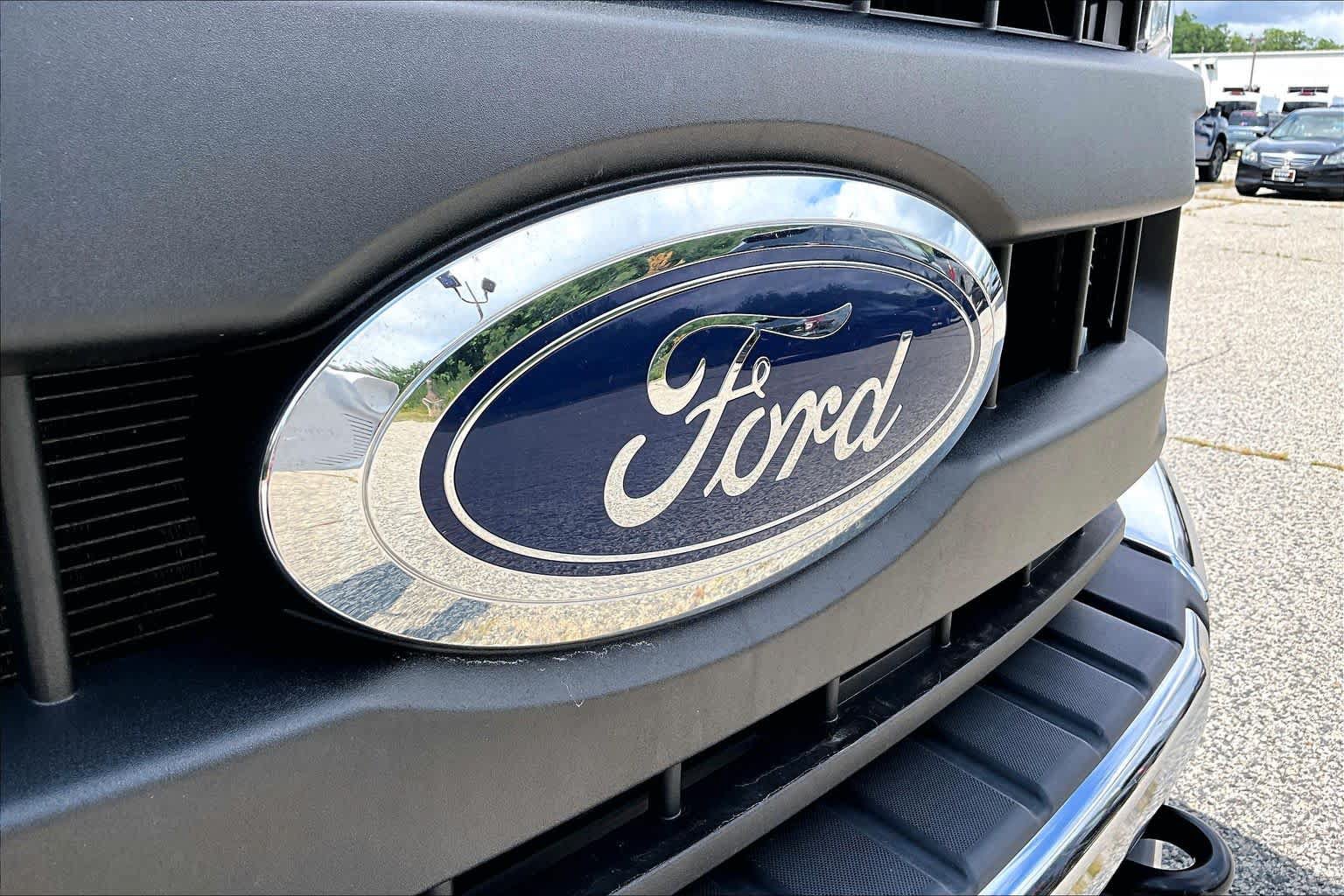 Certified 2022 Ford F250 XL w/ Power Equipment Group AWD/4WD image 29