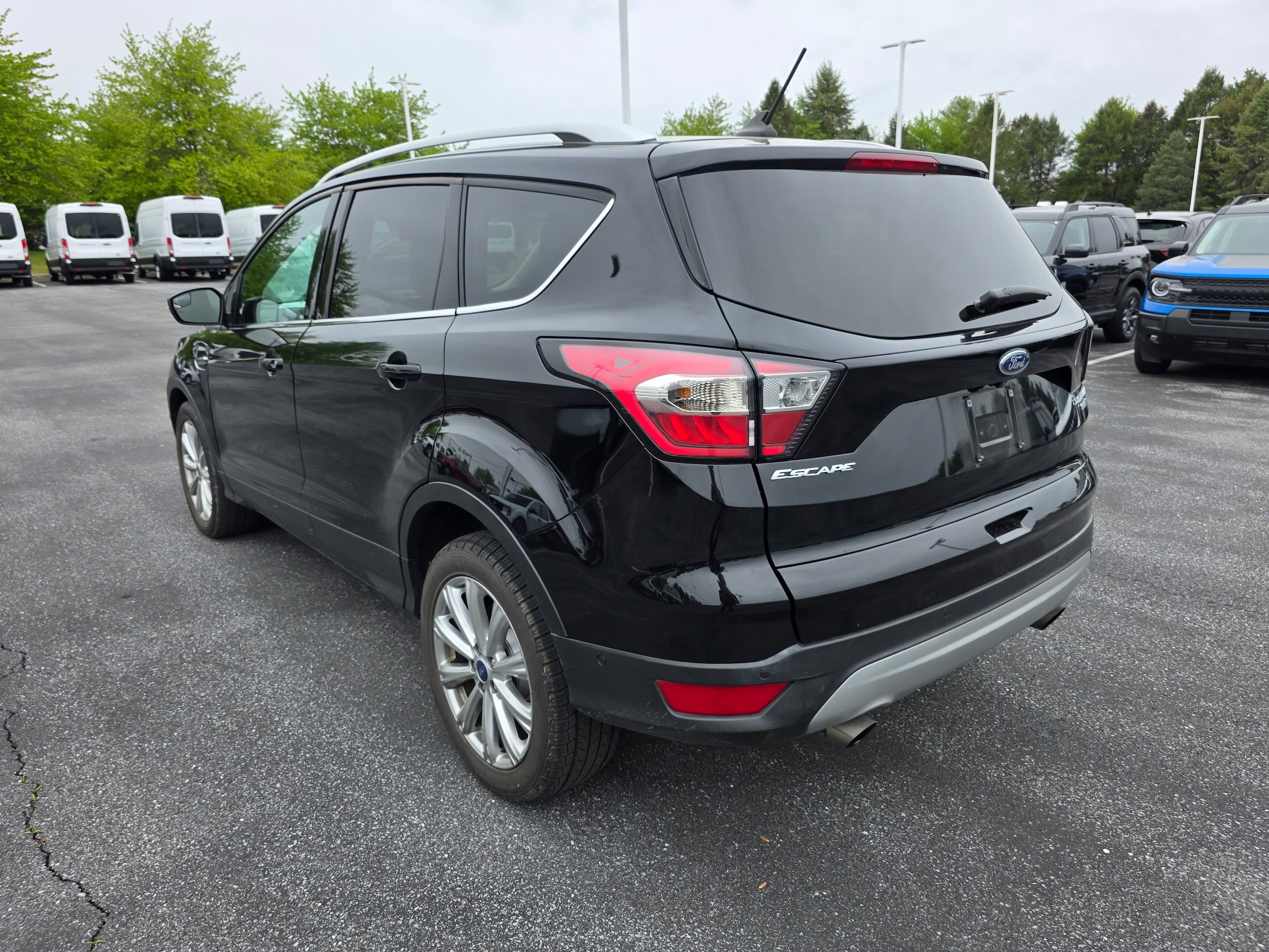 Certified 2018 Ford Escape Titanium AWD/4WD image 3