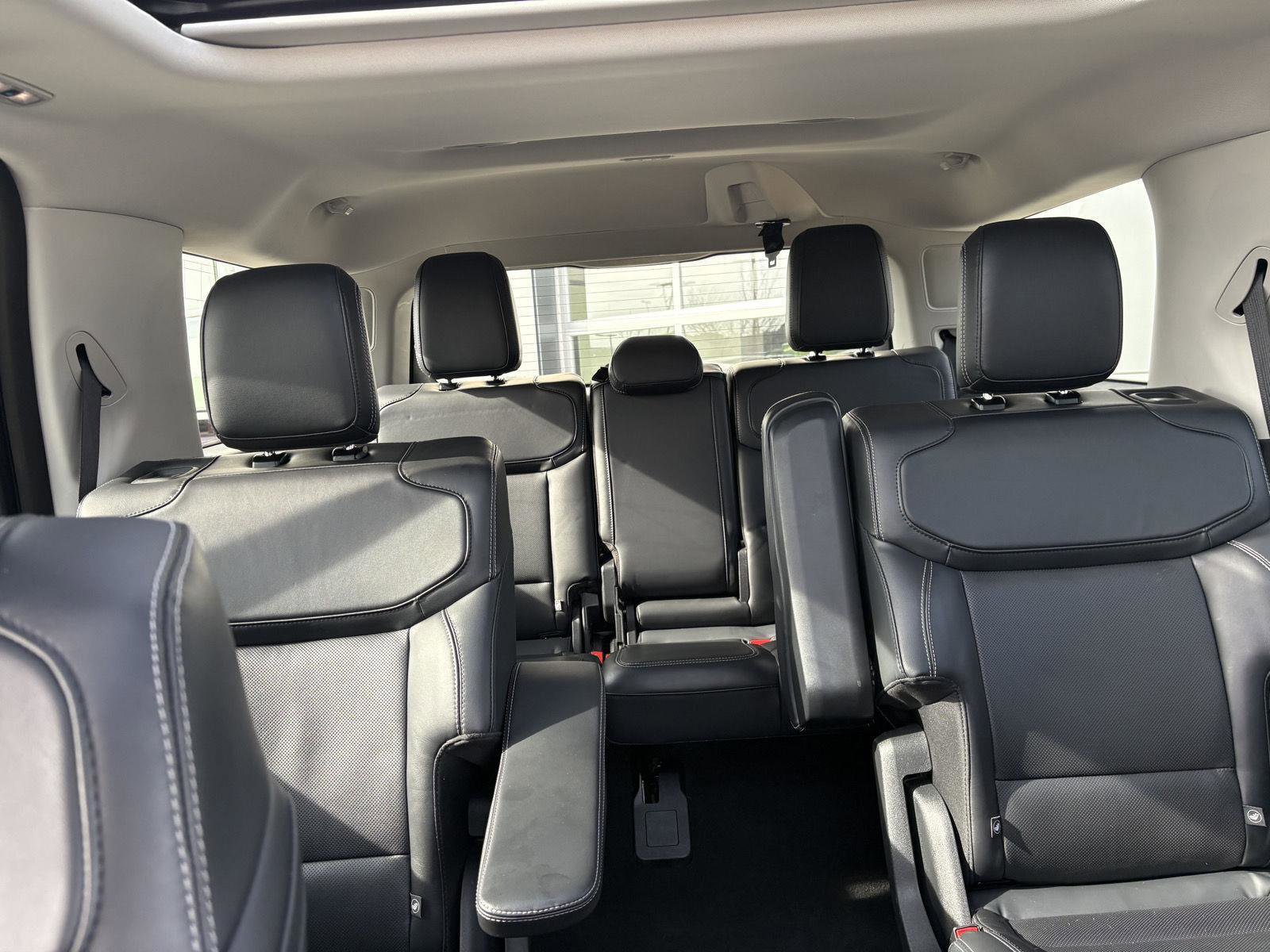 Certified 2025 Ford Expedition Platinum image 23