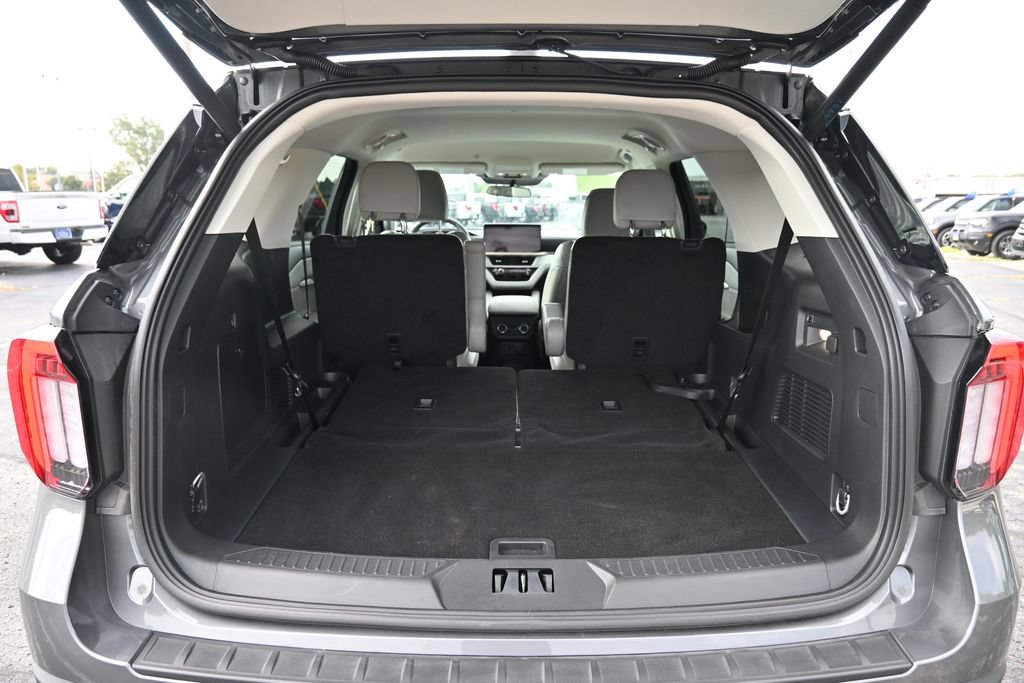 Certified 2026 Ford Explorer Active w/ Active Comfort Package AWD/4WD image 12