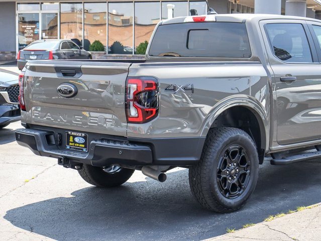 Certified 2025 Ford Ranger XLT w/ Black Appearance Package AWD/4WD image 9