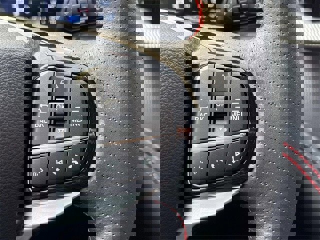 Certified 2025 Ford Explorer ST-Line w/ Premium Package image 33