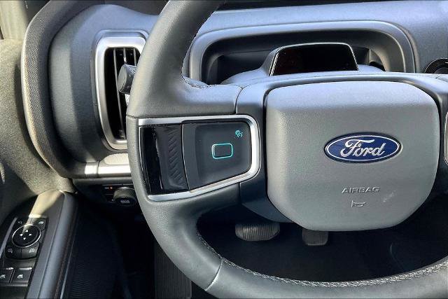 Certified 2025 Ford Expedition Active AWD/4WD image 11