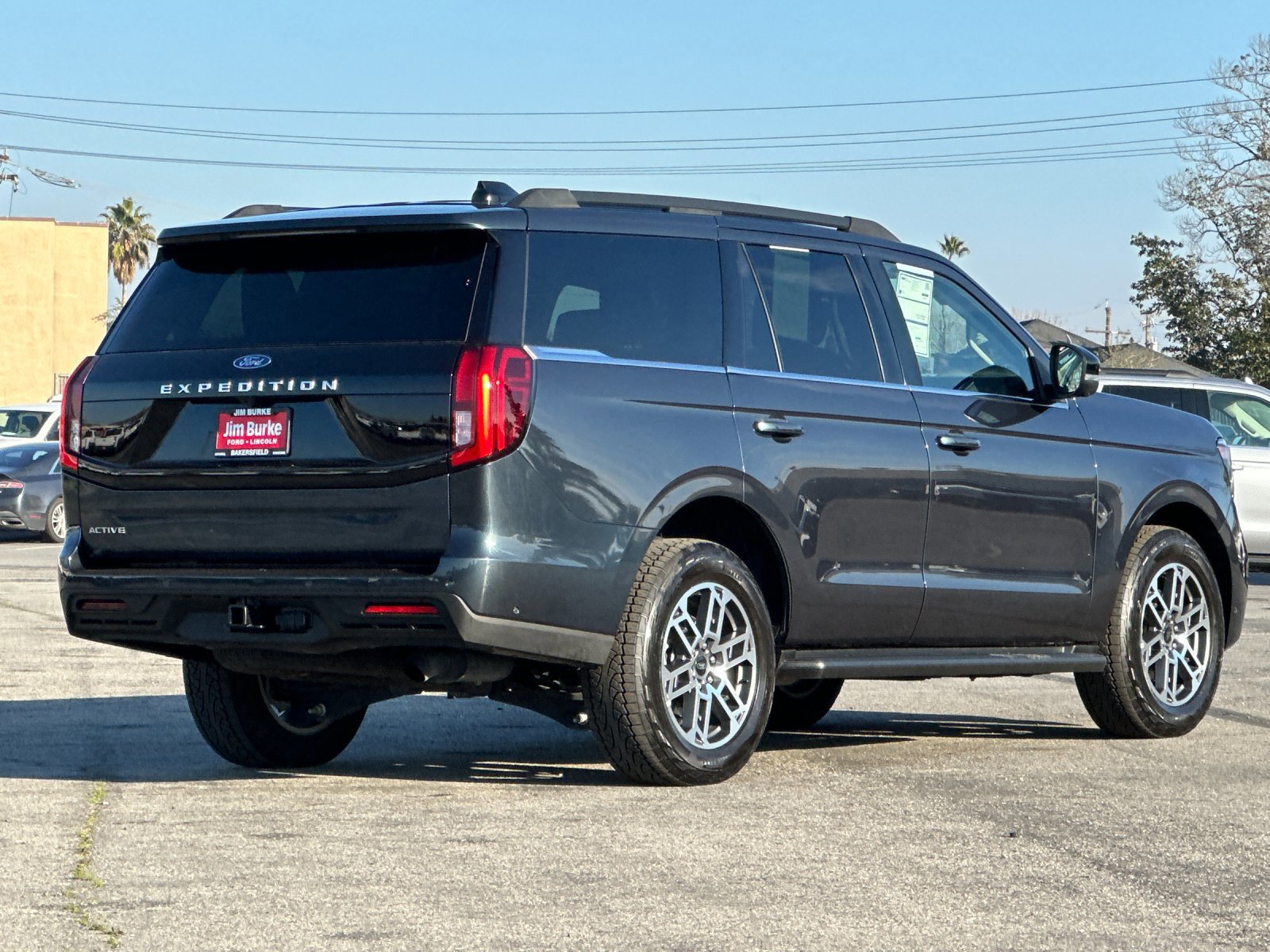 Certified 2025 Ford Expedition Active image 5