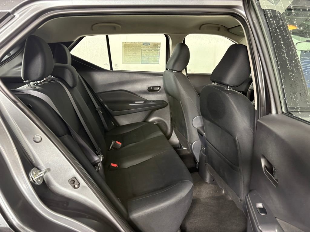 Used 2023 Nissan Kicks S image 32