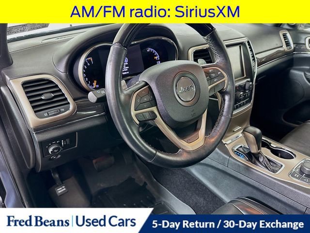 Used 2017 Jeep Grand Cherokee Overland image 12
