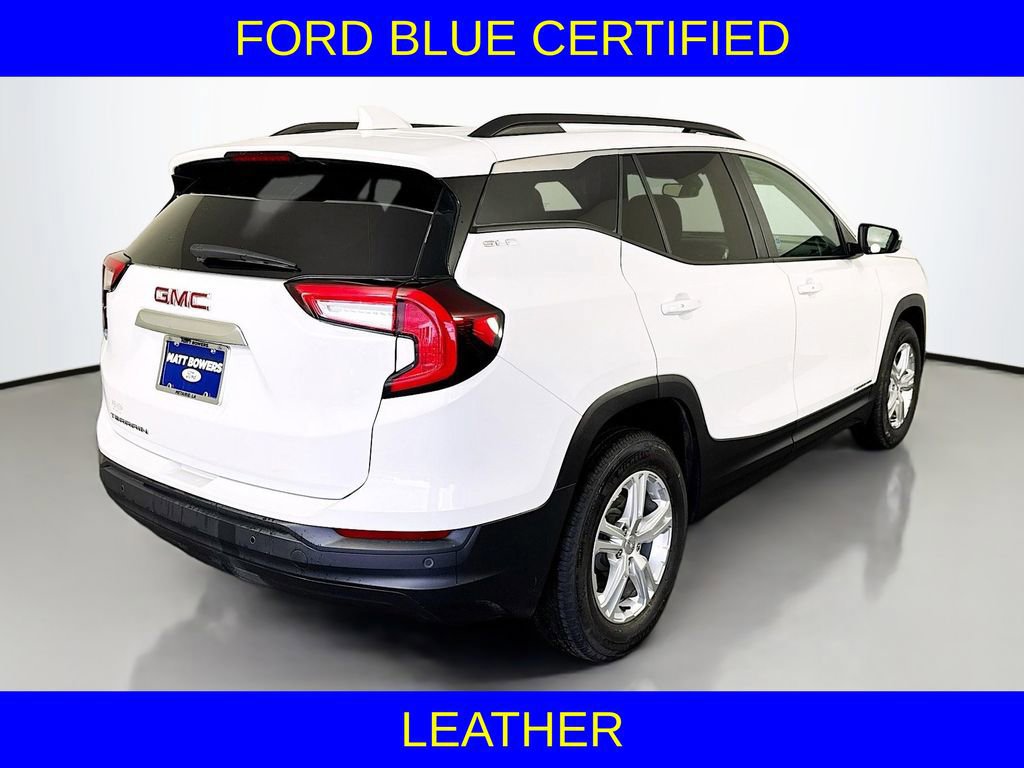 Used 2024 GMC Terrain SLE w/ Driver Convenience Package image 3