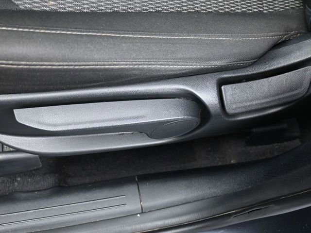 Used 2023 Kia Sorento LX image 12