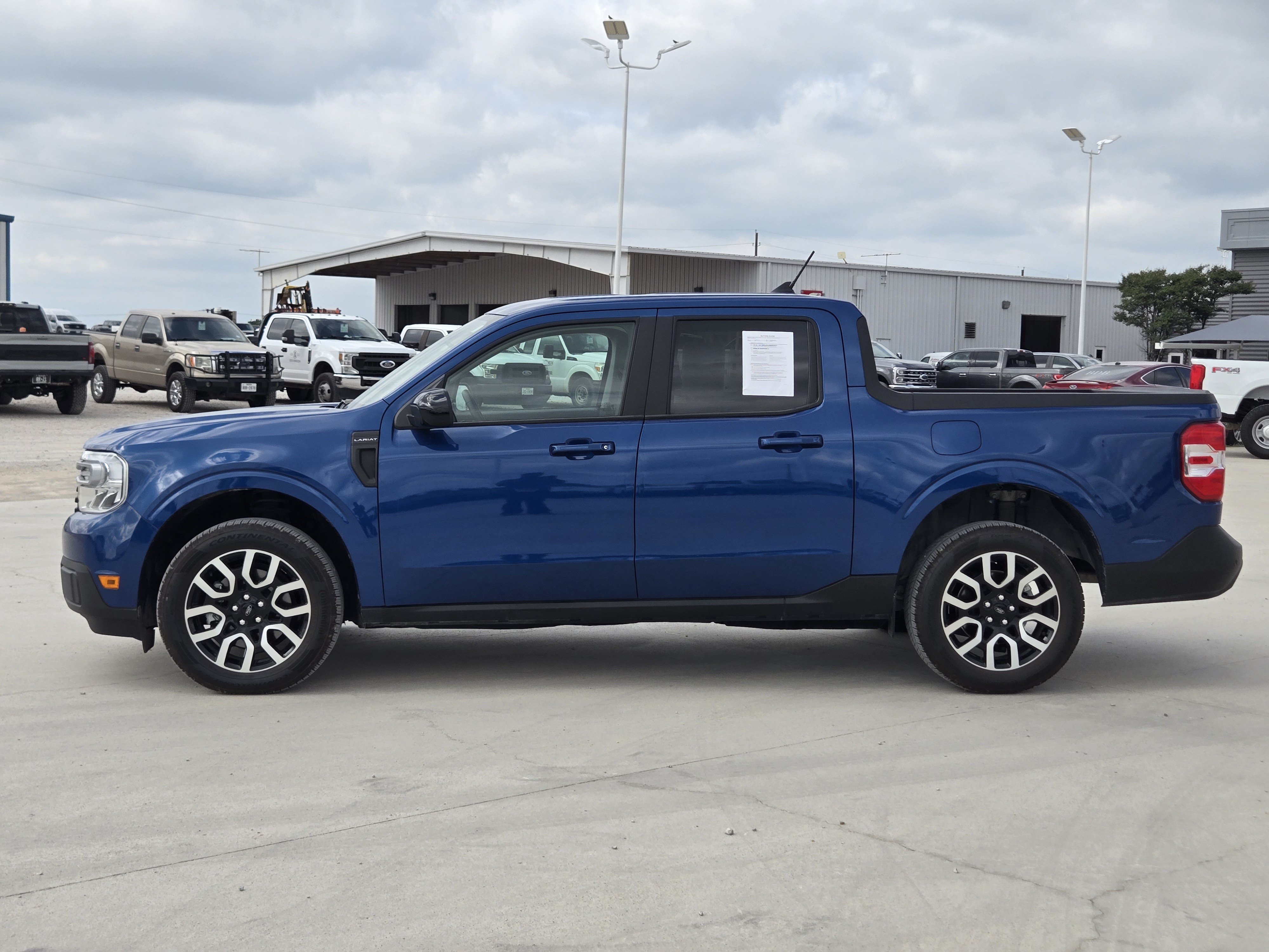 Certified 2024 Ford Maverick Lariat FWD image 4