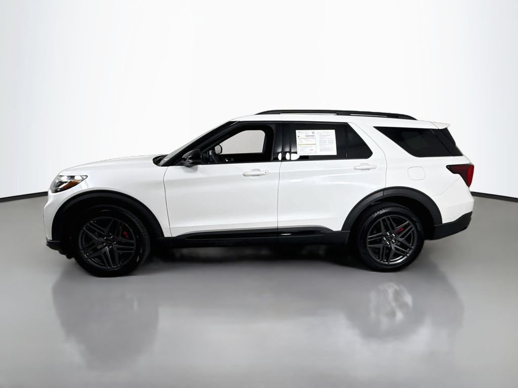 Certified 2026 Ford Explorer ST AWD/4WD image 4