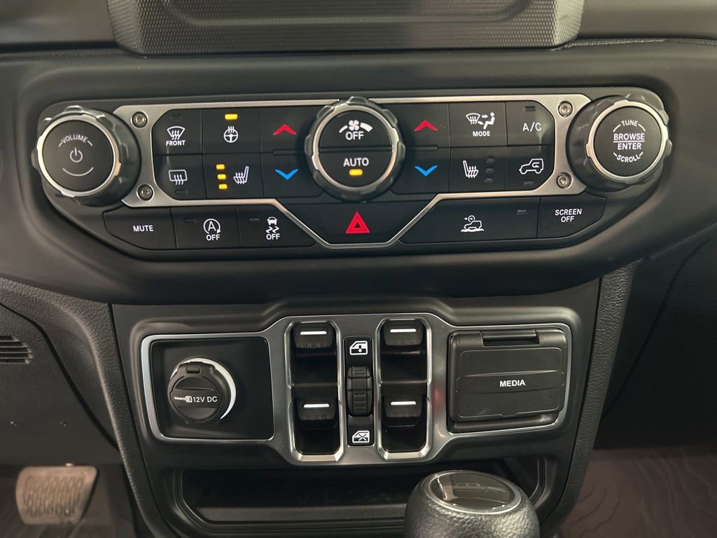 Used 2023 Jeep Gladiator Willys image 17