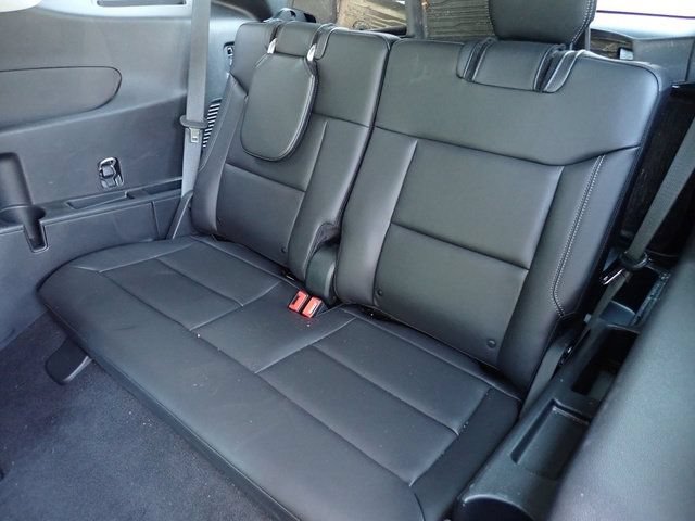 Certified 2024 Ford Explorer XLT w/ Equipment Group 202A AWD/4WD image 20