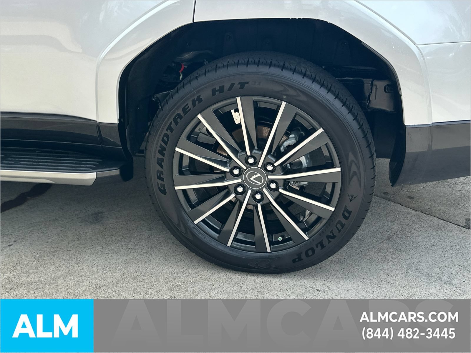 Used 2026 Lexus GX 550 w/ Accessory Package (2T) AWD/4WD image 23