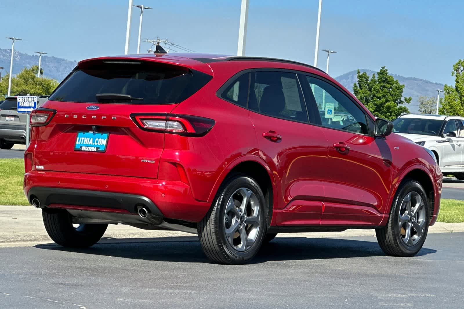 Certified 2024 Ford Escape ST-Line w/ Tech Pack #1 AWD/4WD video 2