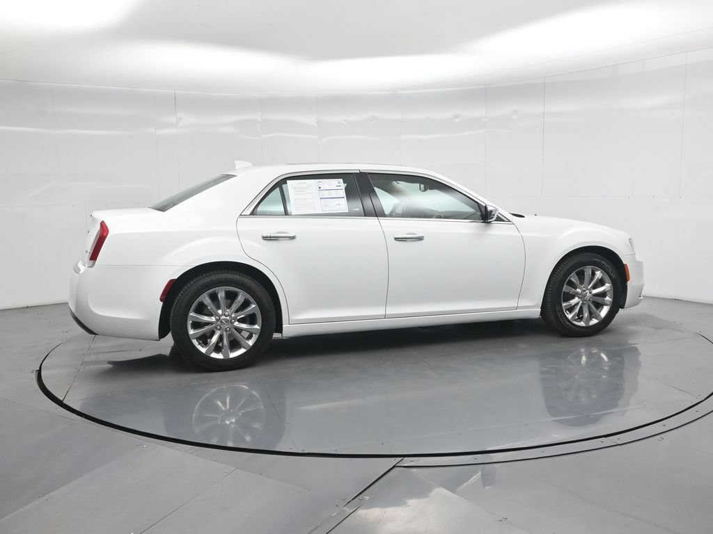 Used 2020 Chrysler 300 Limited AWD/4WD image 25