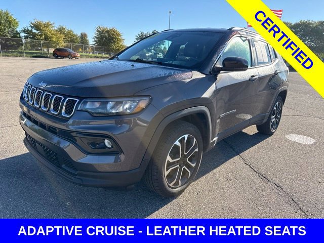 Used 2024 Jeep Compass Limited AWD/4WD image 3