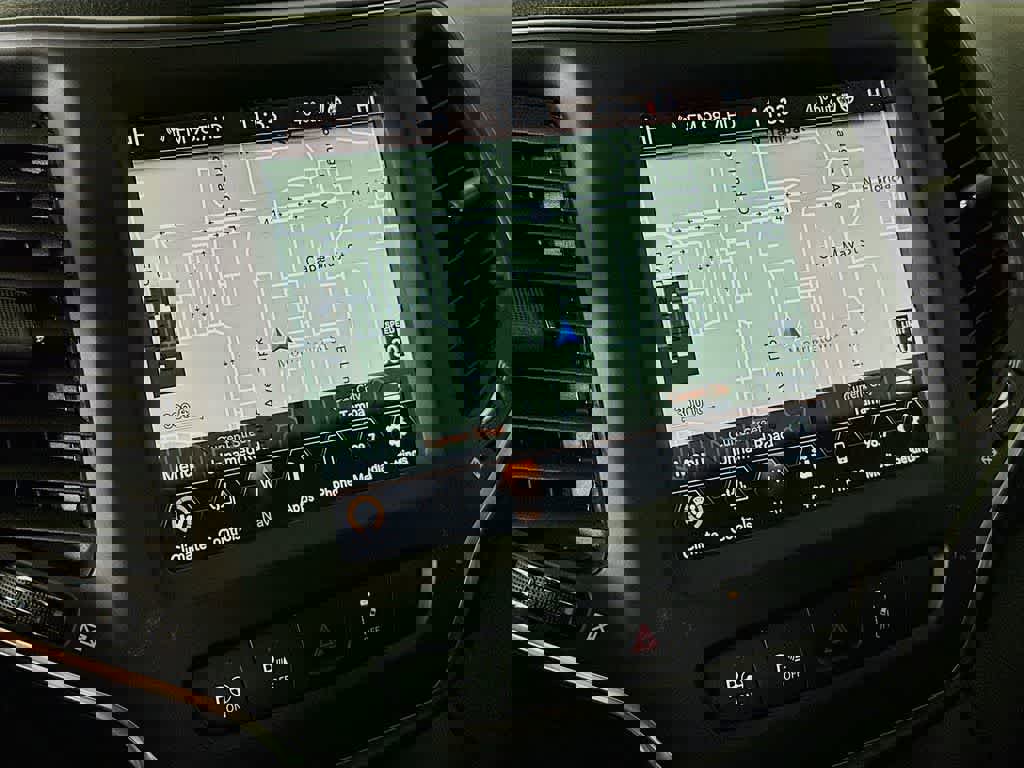 Used 2023 Jeep Cherokee Altitude Lux image 28