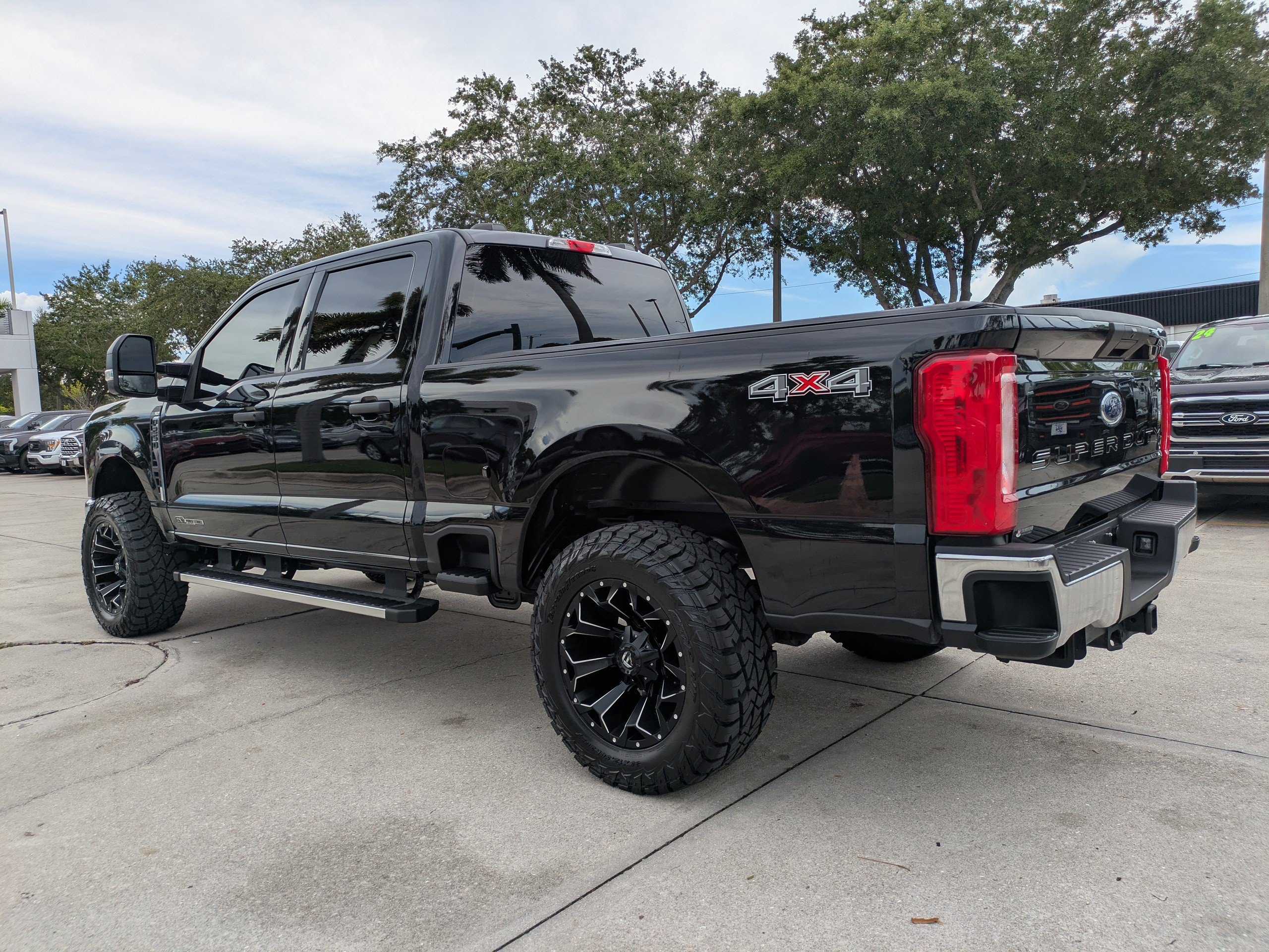 Certified 2025 Ford F250 XLT AWD/4WD image 6