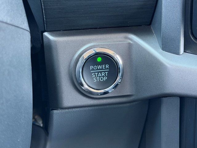Certified 2025 Ford F150 Lightning XLT AWD/4WD image 33