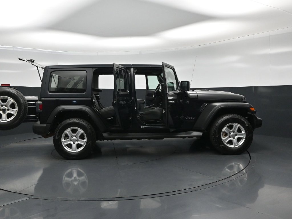 Used 2022 Jeep Wrangler Unlimited Sport AWD/4WD image 5