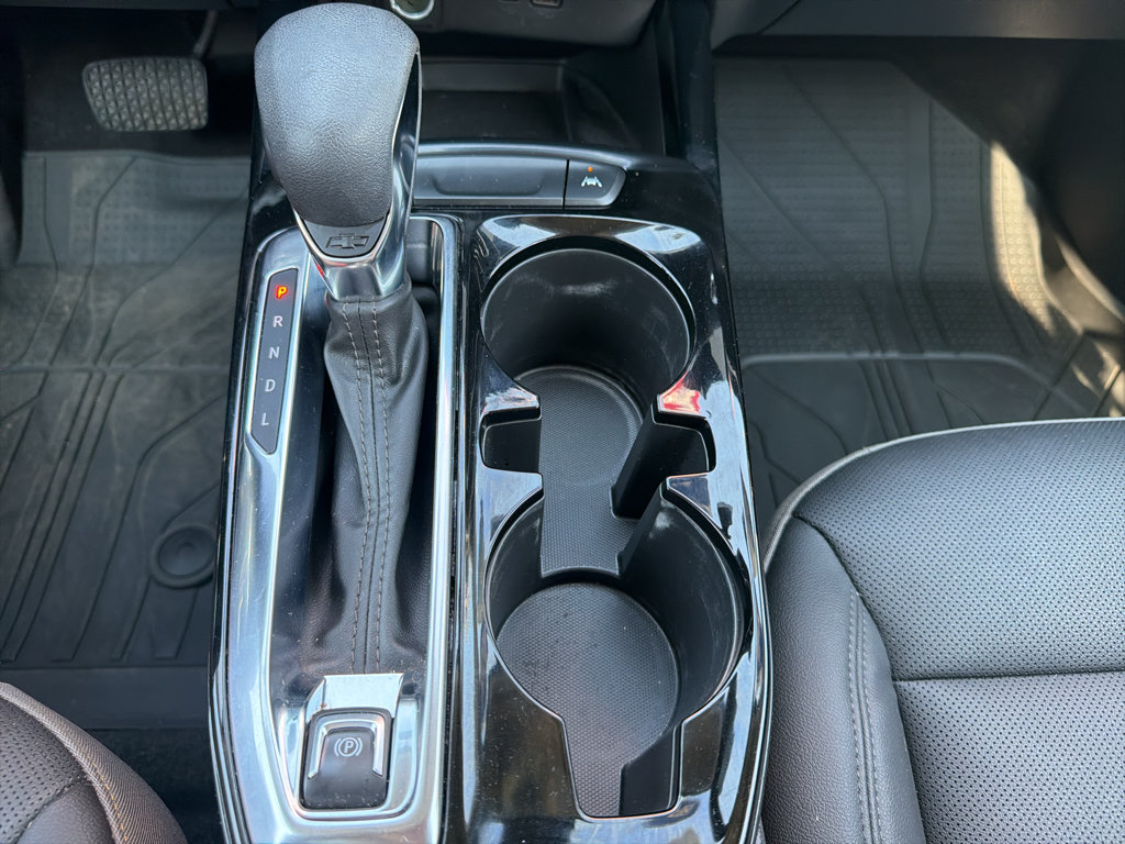 Used 2024 Chevrolet Trax ACTIV w/ Sunroof Package FWD image 33
