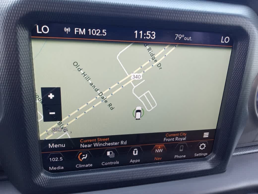 Used 2018 Jeep Wrangler Unlimited Sahara AWD/4WD image 17
