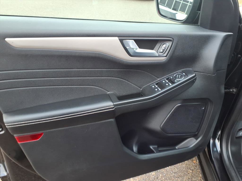 Certified 2022 Ford Escape SEL image 13