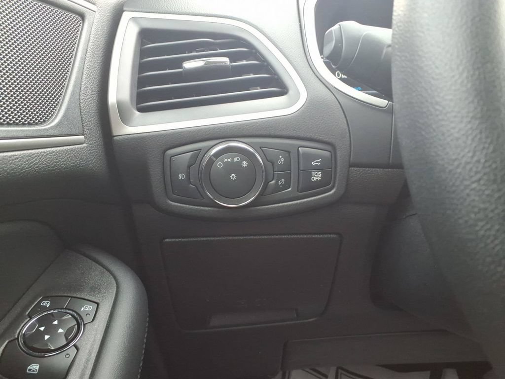 Certified 2021 Ford Edge SEL w/ Convenience Package AWD/4WD image 14