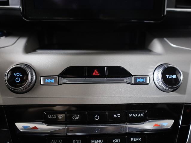Certified 2023 Ford Explorer XLT w/ Equipment Group 202A AWD/4WD image 22