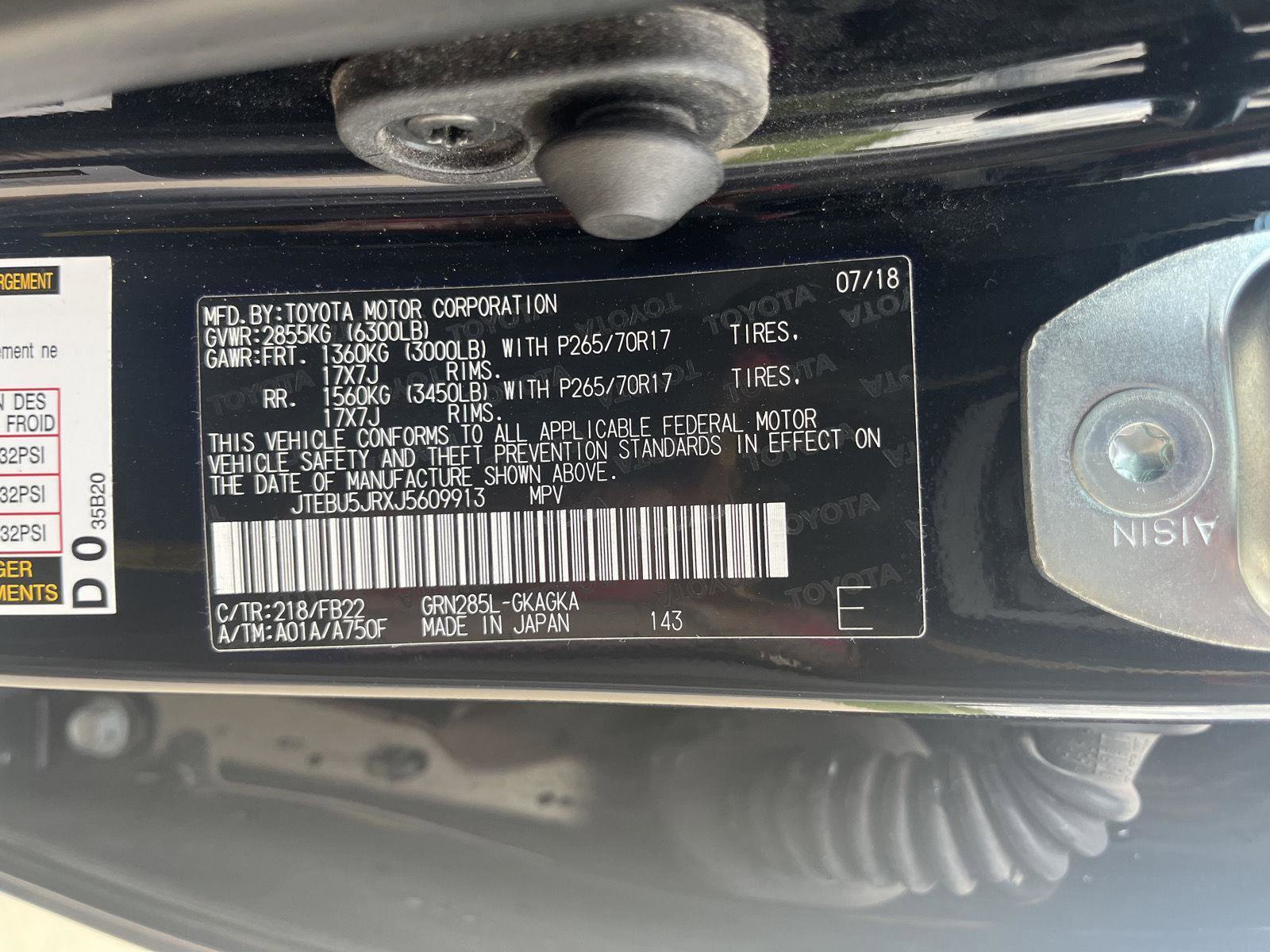 Used 2018 Toyota 4Runner SR5 AWD/4WD image 29
