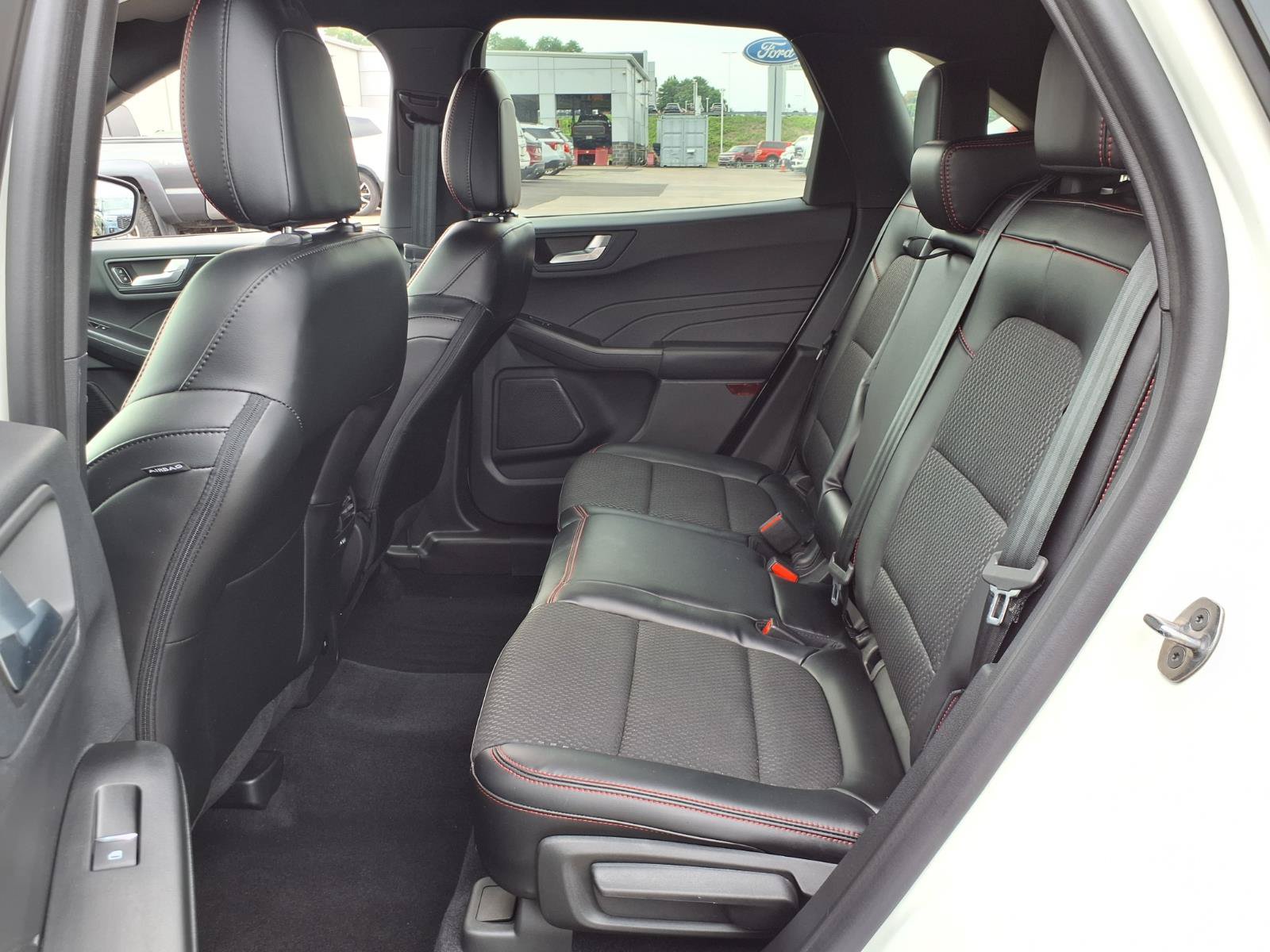 Certified 2023 Ford Escape ST-Line Elite AWD/4WD image 9