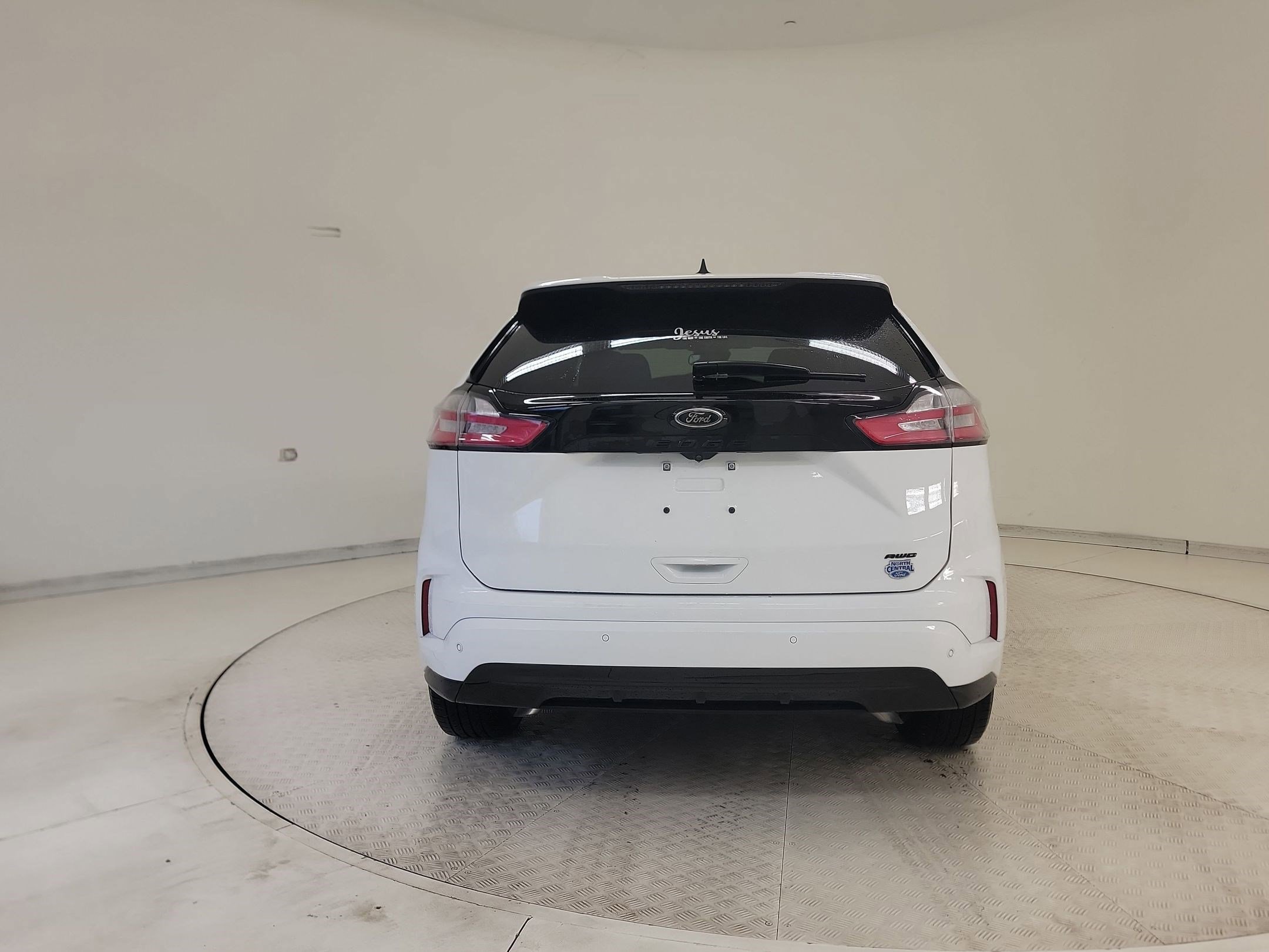 Certified 2024 Ford Edge SE w/ Black Appearance Package image 4