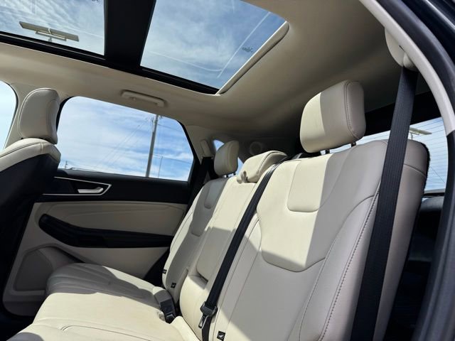 Certified 2022 Ford Edge Titanium AWD/4WD image 12