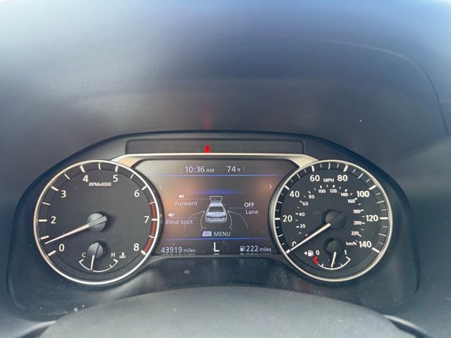Used 2025 Nissan Altima 2.5 SV FWD image 29