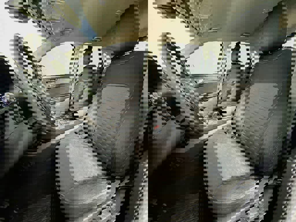 Certified 2019 Ford Edge SE FWD image 15