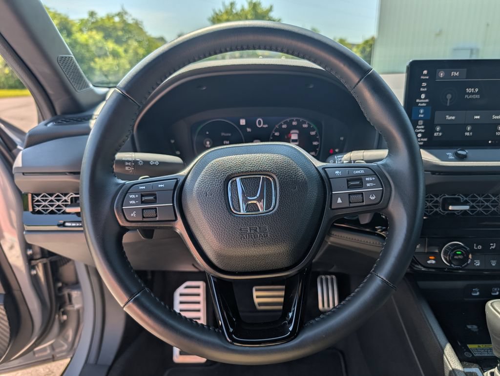 Used 2025 Honda Accord Sport image 7