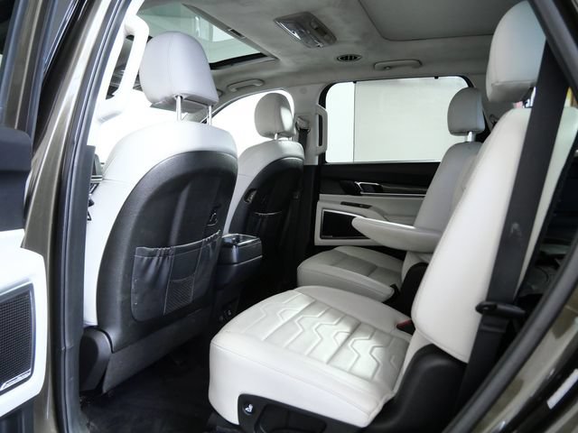 Used 2020 Kia Telluride SX w/ SX Prestige Package AWD/4WD image 14