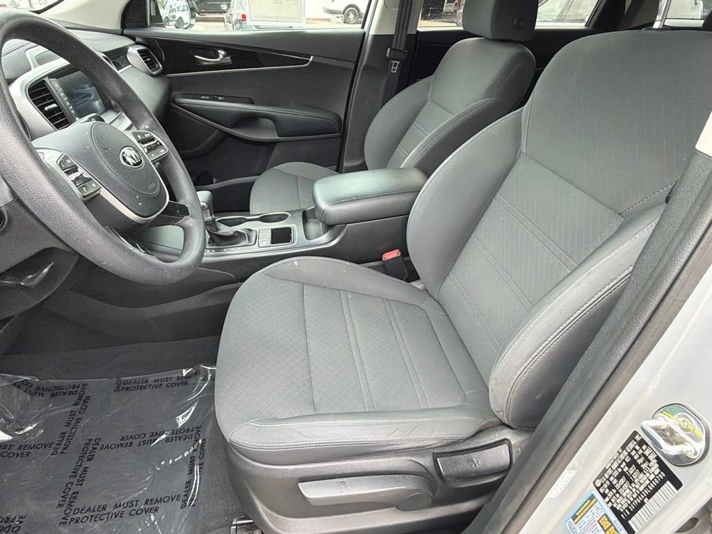 Used 2020 Kia Sorento LX FWD image 21