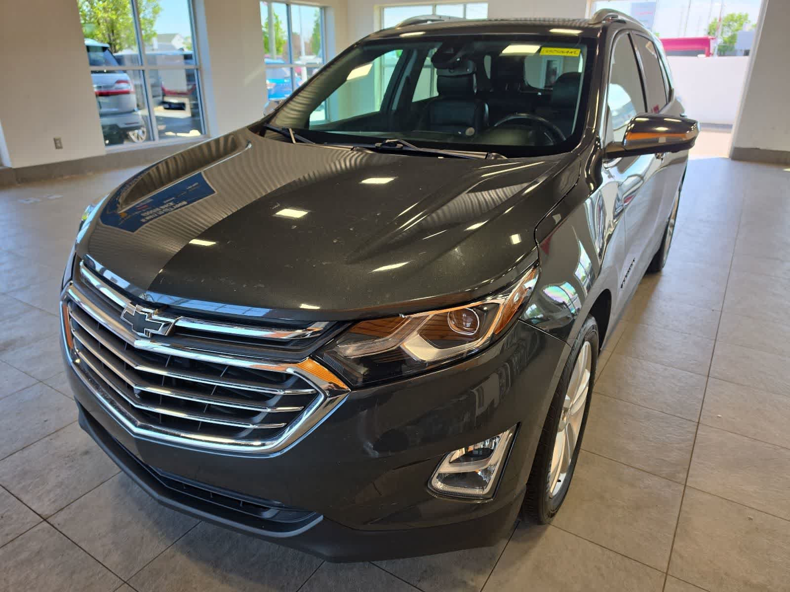 Used 2020 Chevrolet Equinox Premier AWD/4WD image 2